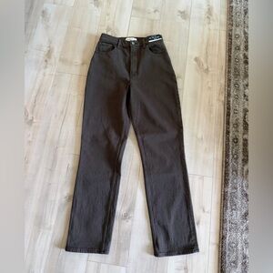 Abercrombie & Fitch '90s Straight Ultra High Rise Jeans in Dark Brown